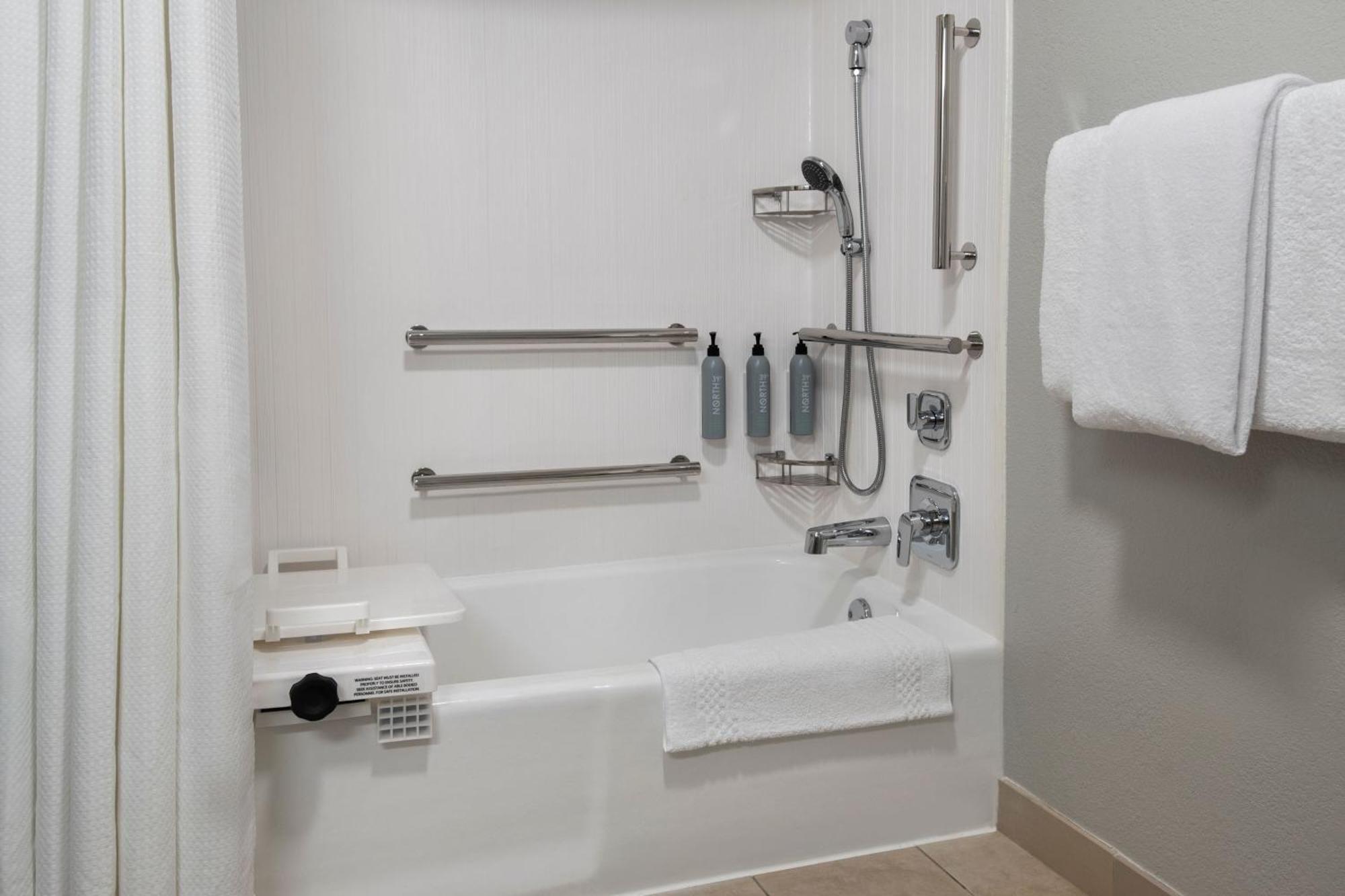 Courtyard By Marriott Baltimore Хънт Вали Екстериор снимка